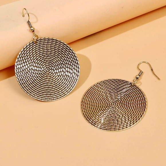 Gold textured Disc earrings - Picture 1 of 5